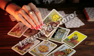 Lectura de tarot para presente, pasado y futuro
